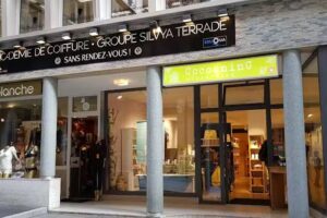 Accademia di bellezza Losanna St-Jean Scuola di parrucchiere D’esthétique – Salon