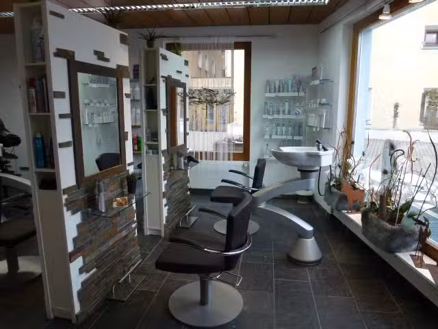 ALVETTA Capelli, Bellezza e Unghie