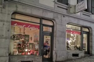 Acconciatura atipica