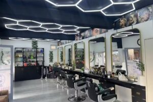 Salon de coiffure et barbier AVA