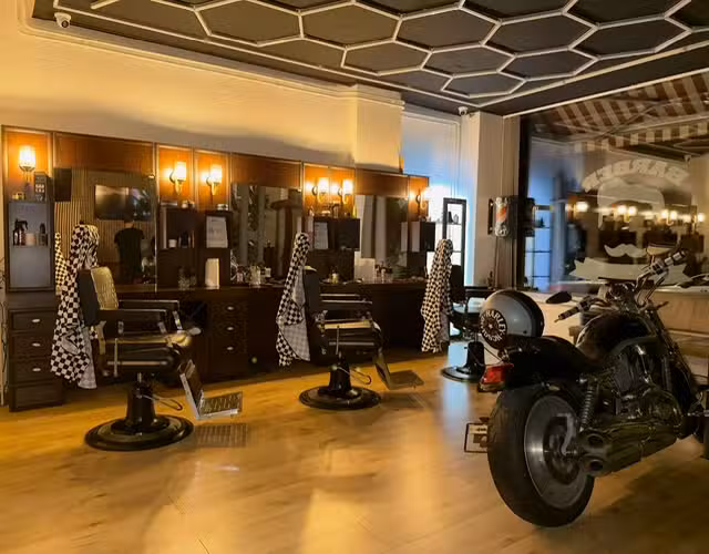 Barbier Chez Flo Festim Gashi