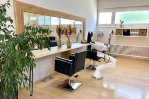 Le salon de coiffure de Bella