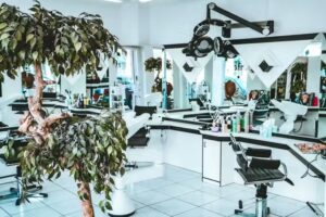 Black & White Coiffeur GmbH