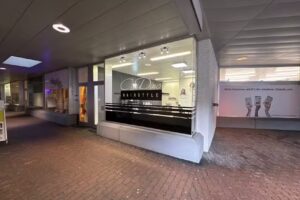 Acconciatura Cem Dinc