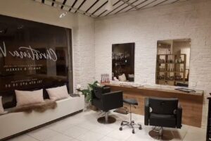 Christina Visa, coiffeuse et maquilleuse