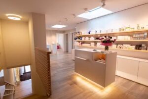 cinquesensi Kosmetik & SPA, Roger Duss