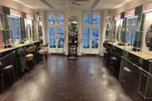 COIFFEZ VOTRE SUCCÈS