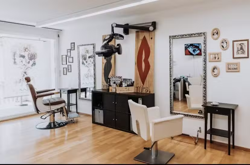 Atmosfera da parrucchiere di Miriam Bolliger