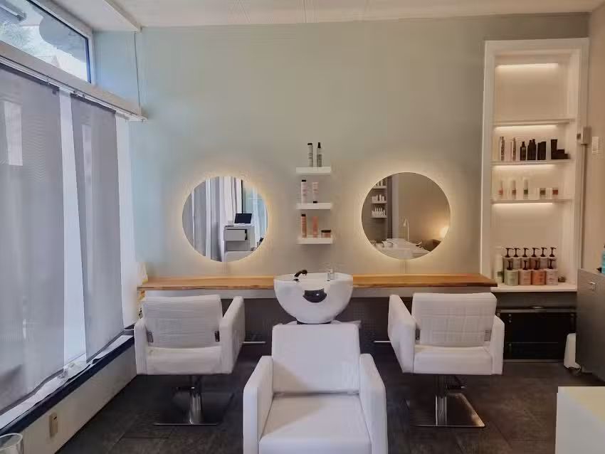 Coiffeur Bluewave Bern I Spezialistin für Blond, Balayage und Extensions