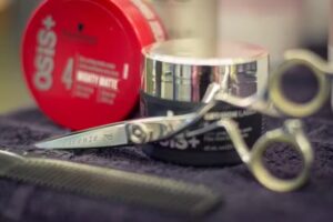 Coiffeur Creativ *IL COIFFEUR CREATIV A FEHRALTORF*