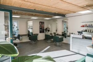 Coiffeur Dorfplatz