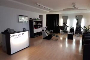 Salone di parrucchiere Gazi