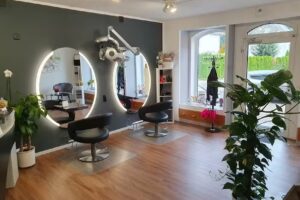 Coiffeur Glückssträhne, Inhaberin Anita Weber