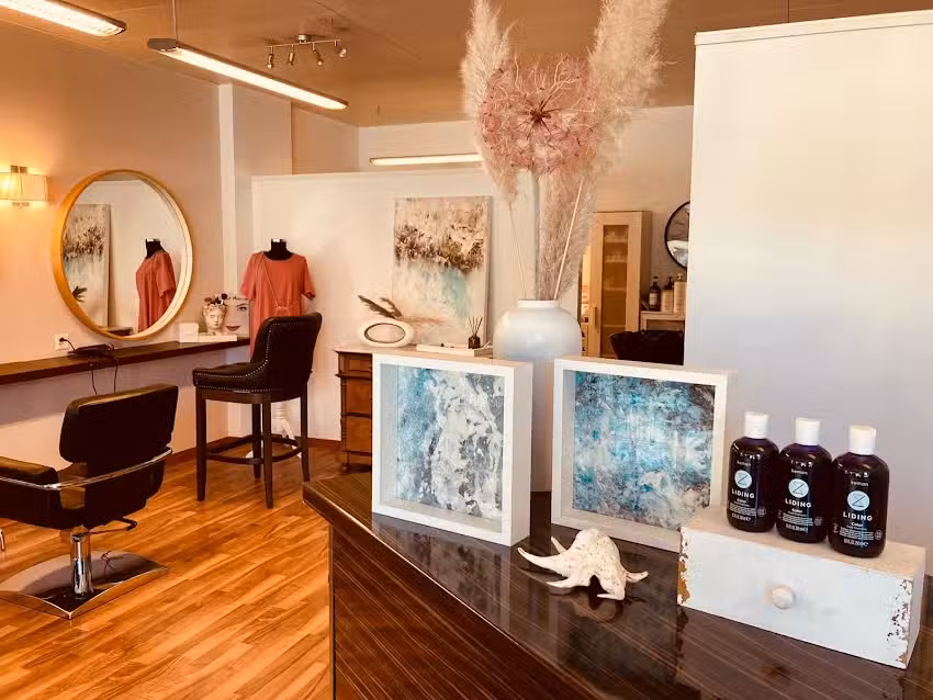 Coiffeur Joy Haar & Kunstatelier – Hochzeitsstyling, Aufsteckfrisur