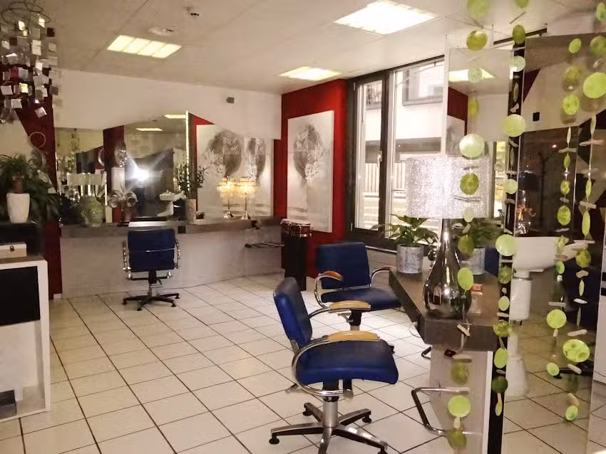 Nicola Hair Salon – Uster