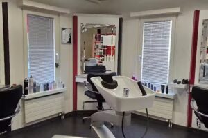 Salone di parrucchiere Haarpracht