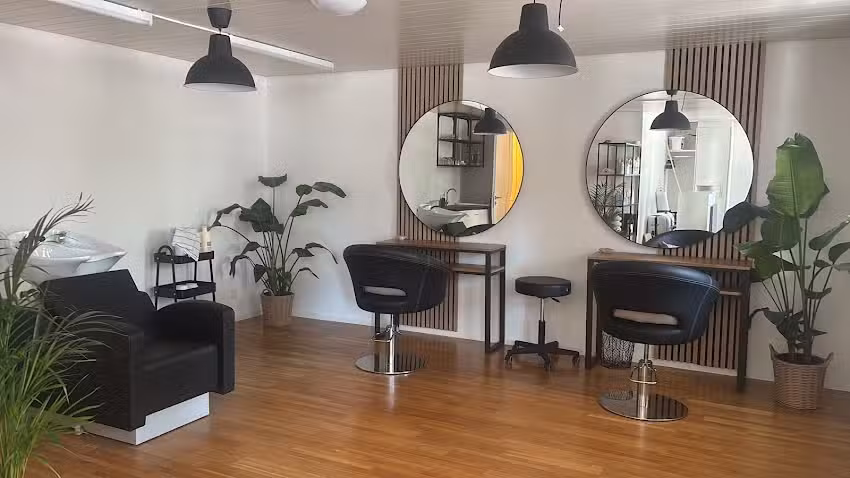 Salone di parrucchiere Zana Hair&Makeup