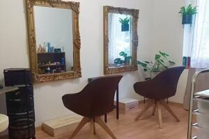 Coiffeuse par Corinne Graf