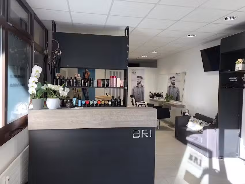 Salon de coiffure BRI à Rütihof
