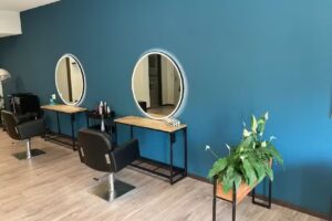 Coiffeur Coupe et Boucles