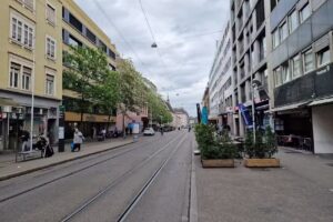 Coiffure E. Cuzzucoli – Brigitte Wolff