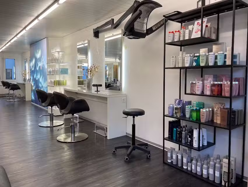 Coiffure Jeunesse, Livia Bucher