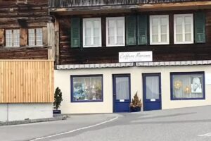 Coiffure Marianne, Marianne Saurer