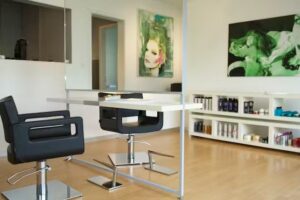 All’avanguardia, di Thea Colson