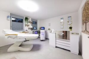 Diamonds Body Schwarzenburg est spécialisé dans l&rsquo;épilation laser permanente et les soins médicaux du visage.