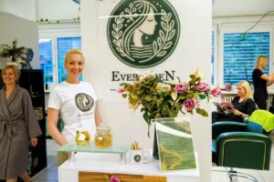 Evergreen Hair & Head SPA