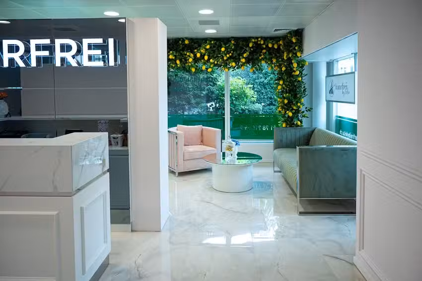 Cheveux libres par Lela AG Saint-Gall