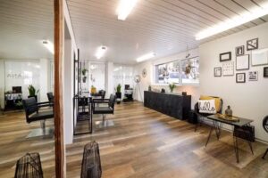 HAARIANA, hair & makeup by Ariana Steiger