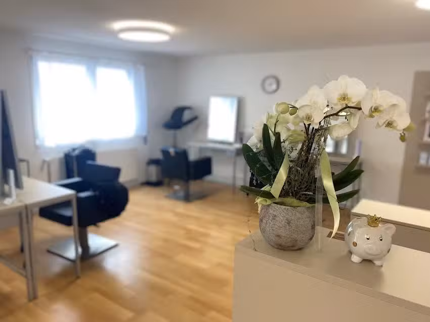 Haarwerk Hair & Beauty GmbH