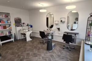 Hair Point and Nails