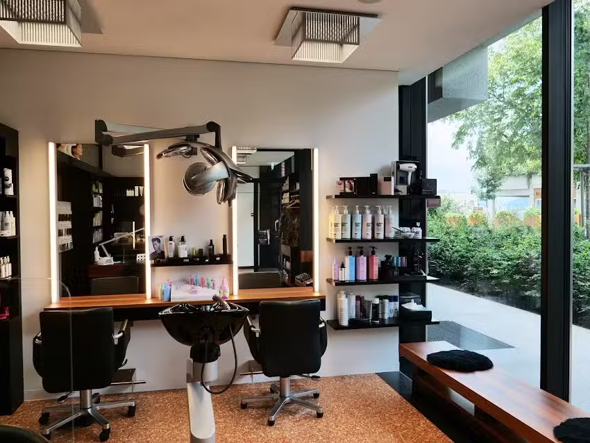 HOB House of Beauty – Coire | Coiffure – Cosmétiques – Manucure