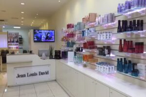 Jean Louis David Nyon – Salon de Coiffure