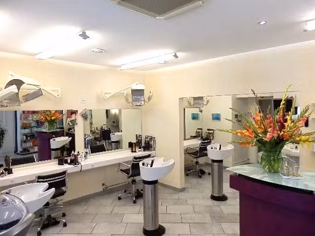 John l’Artisan parrucchiere