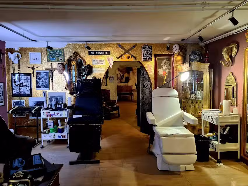 La Familia Tattoo Mafia