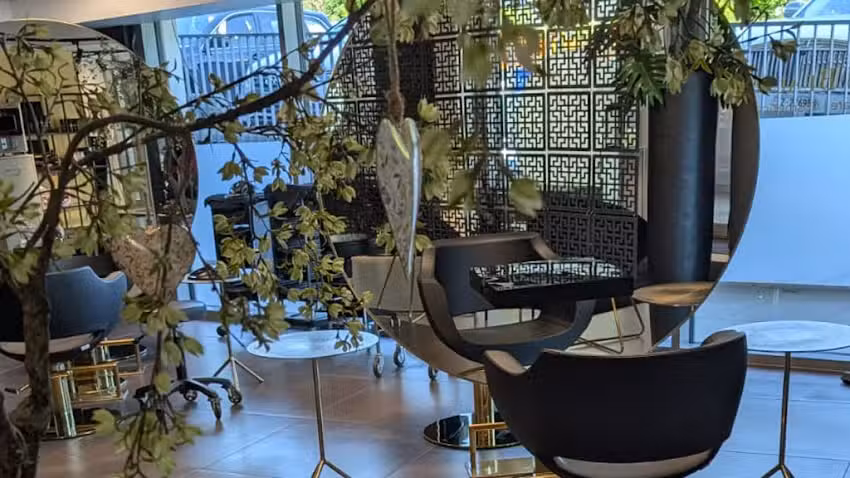 La Perla, coiffeuse et maquilleuse