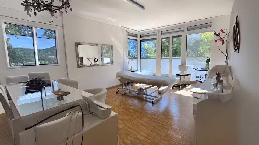 MGA MARIA GRAZIA ALPEGGIANI Specialista in Dermopigmentazione Correttiva Ricostruttiva Area Medicale