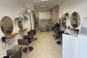 Mme Rosina Durante Salon de coiffure