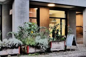 MV Mehmedi Valdete Hair & Make up Artist GmbH