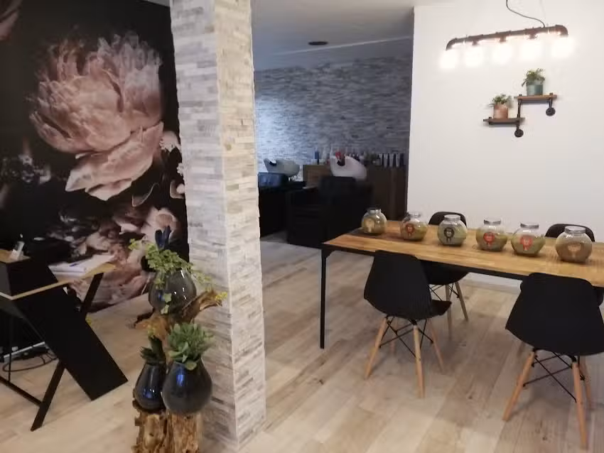 Acconciatura Namnam – Estavayer-le-Lac