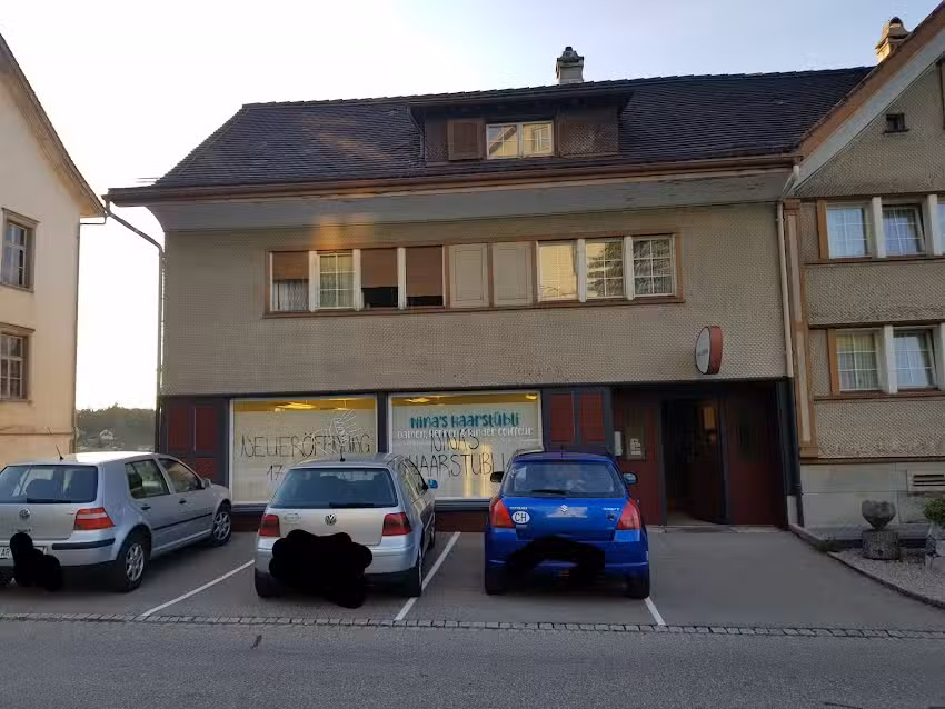 Nina’s Haarstübli