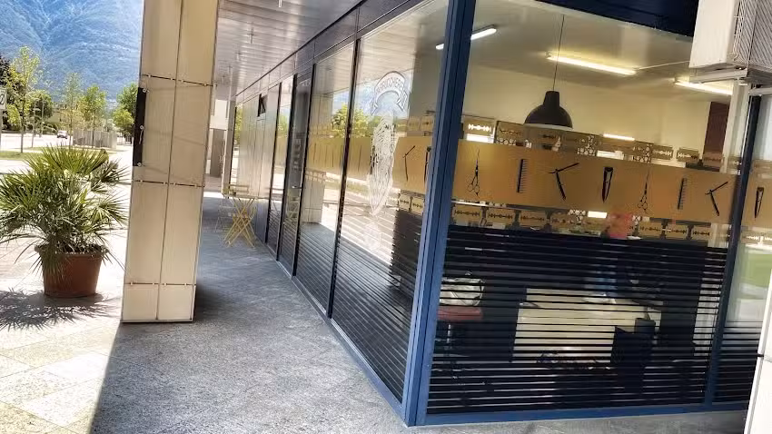 Parrucchiere da uomo by Hane