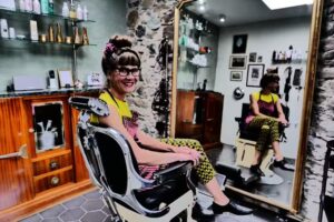 Renata Gurtner, Coiffeur