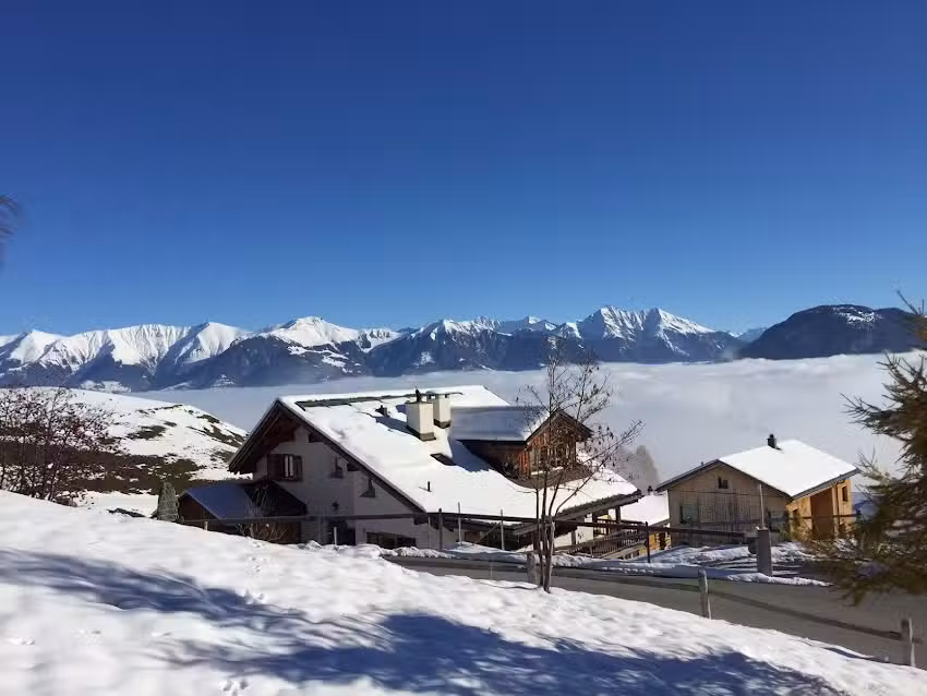 Reny’s Hair Studio