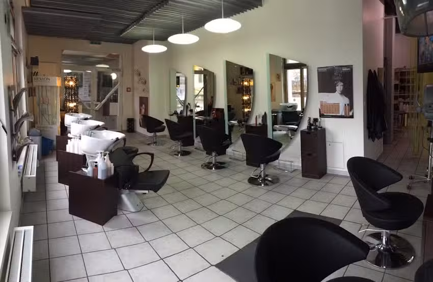 Salon de coiffure 111, Riche Mélanie e Bandelier Maryline