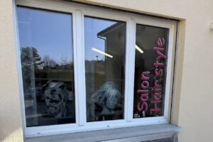 Salon Hair Style & Nails