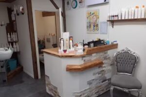 Snip – Snap Hörlii off…Parking disponible / Ciseaux chauffants avec CareCut / Massage lymphatique Ballancer